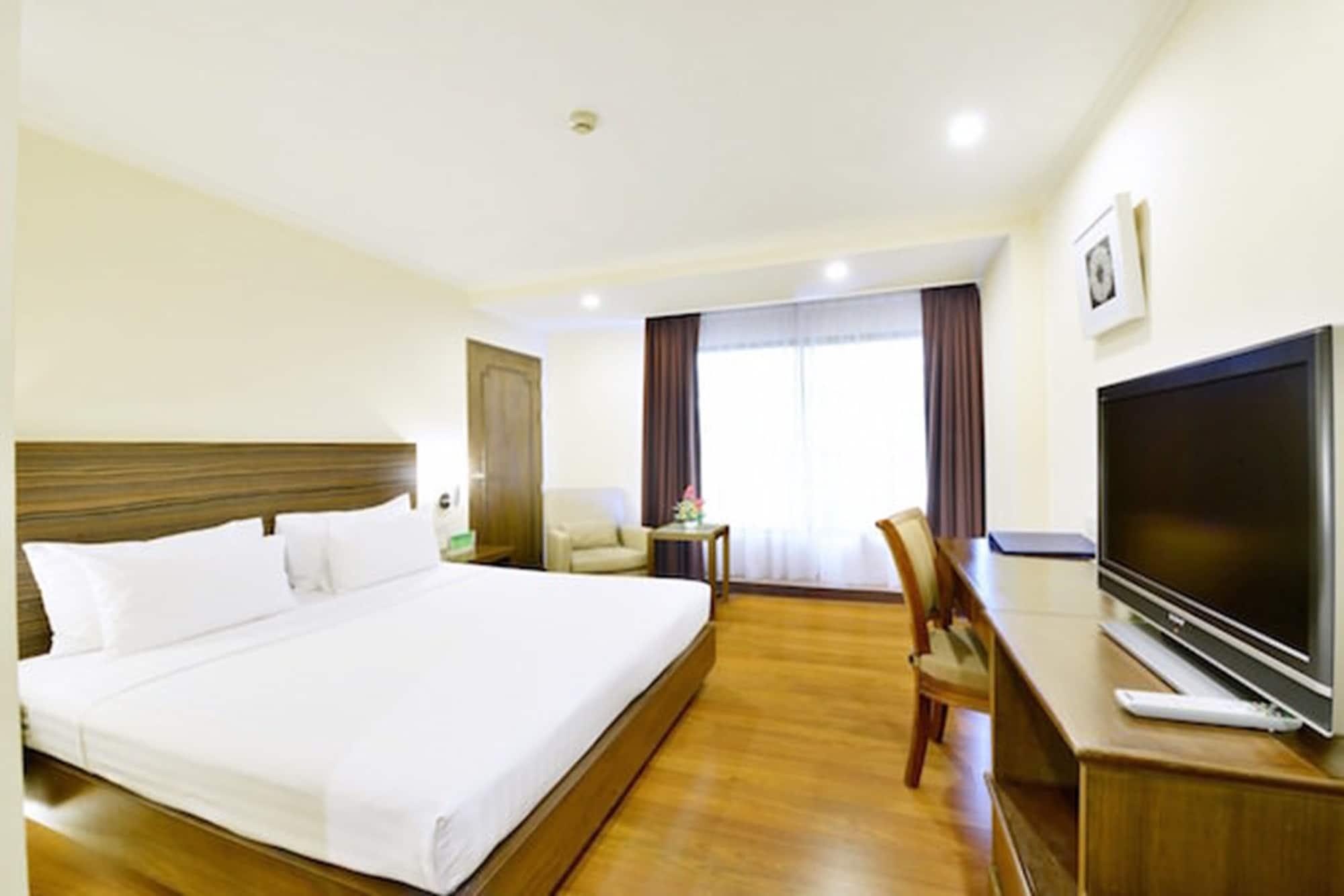 St. James Hotel Bangkok Ngoại thất bức ảnh