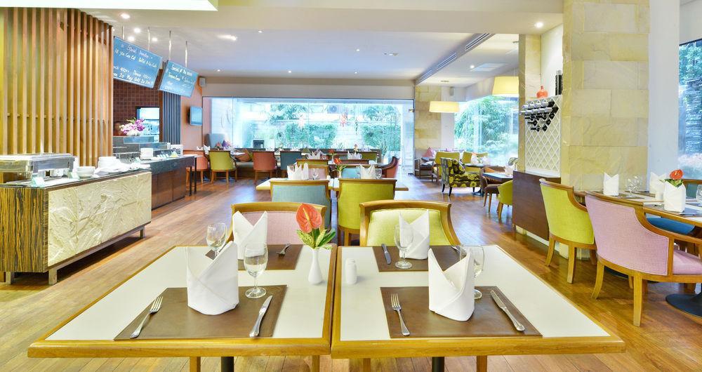 St. James Hotel Bangkok Ngoại thất bức ảnh