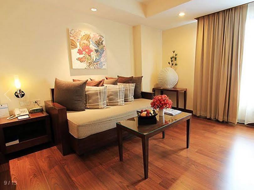 St. James Hotel Bangkok Ngoại thất bức ảnh